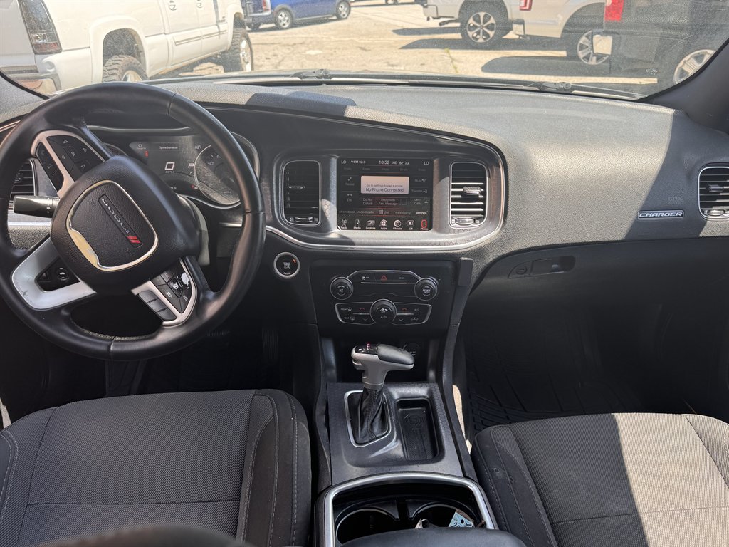 2016 Dodge Charger SXT photo