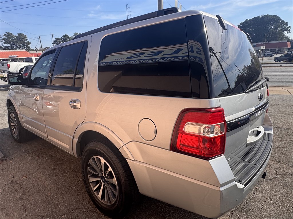 2015 Ford Expedition - $12,900