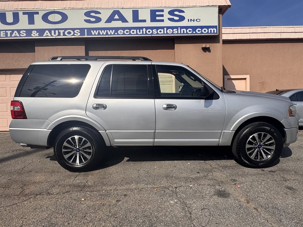 2015 Ford Expedition - $12,900