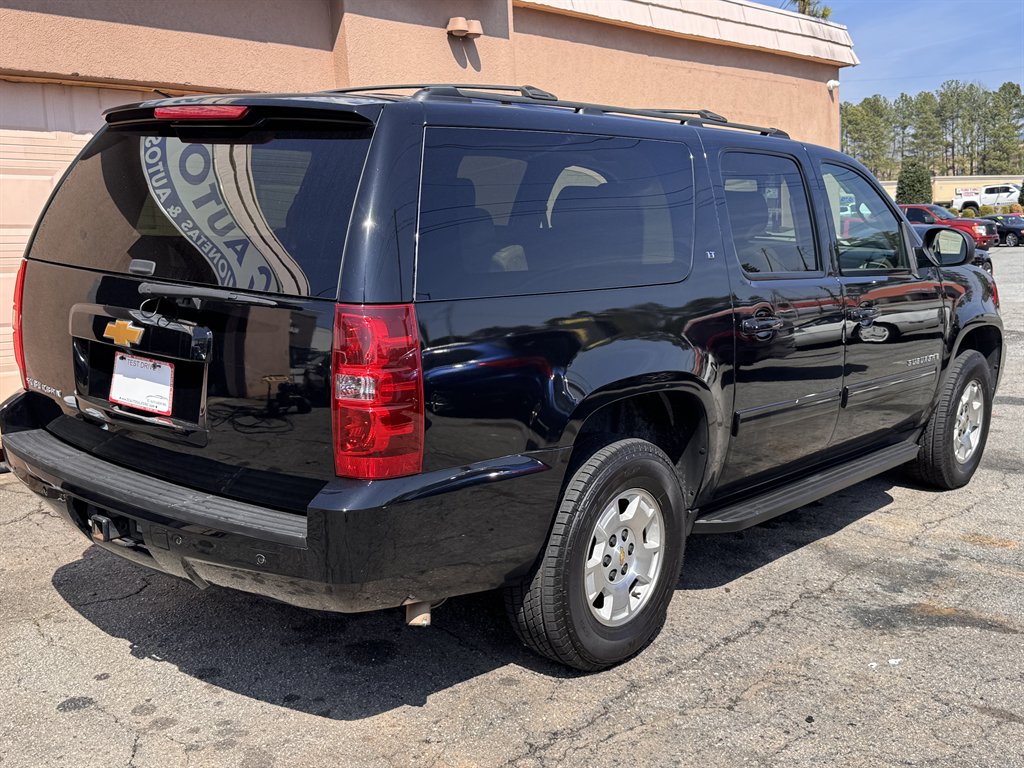 2014 Chevrolet Suburban - $12,900