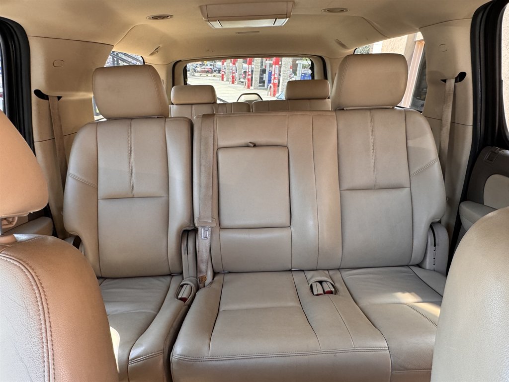 2014 Chevrolet Suburban - $12,900