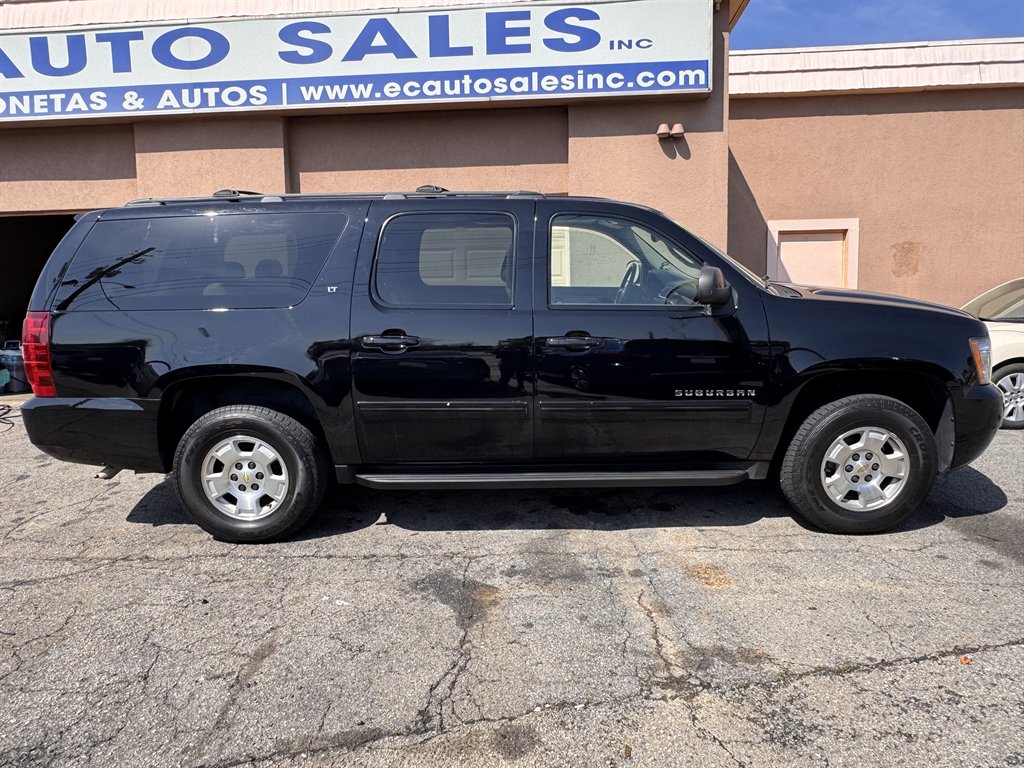 2014 Chevrolet Suburban - $12,900