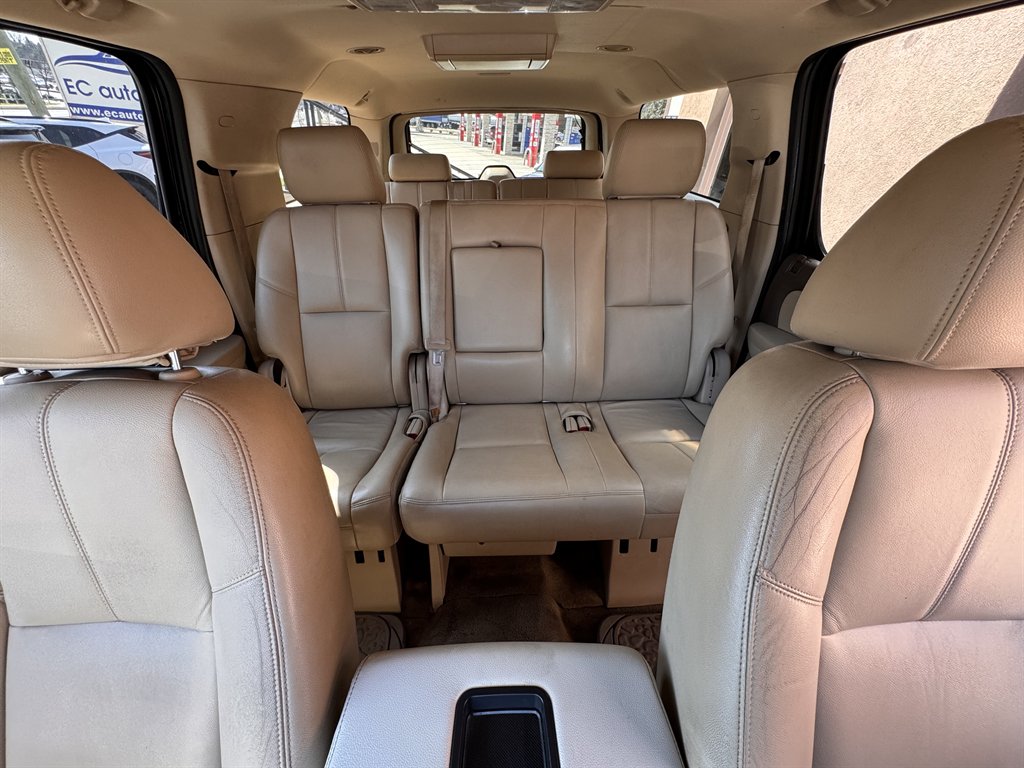 2014 Chevrolet Suburban - $12,900
