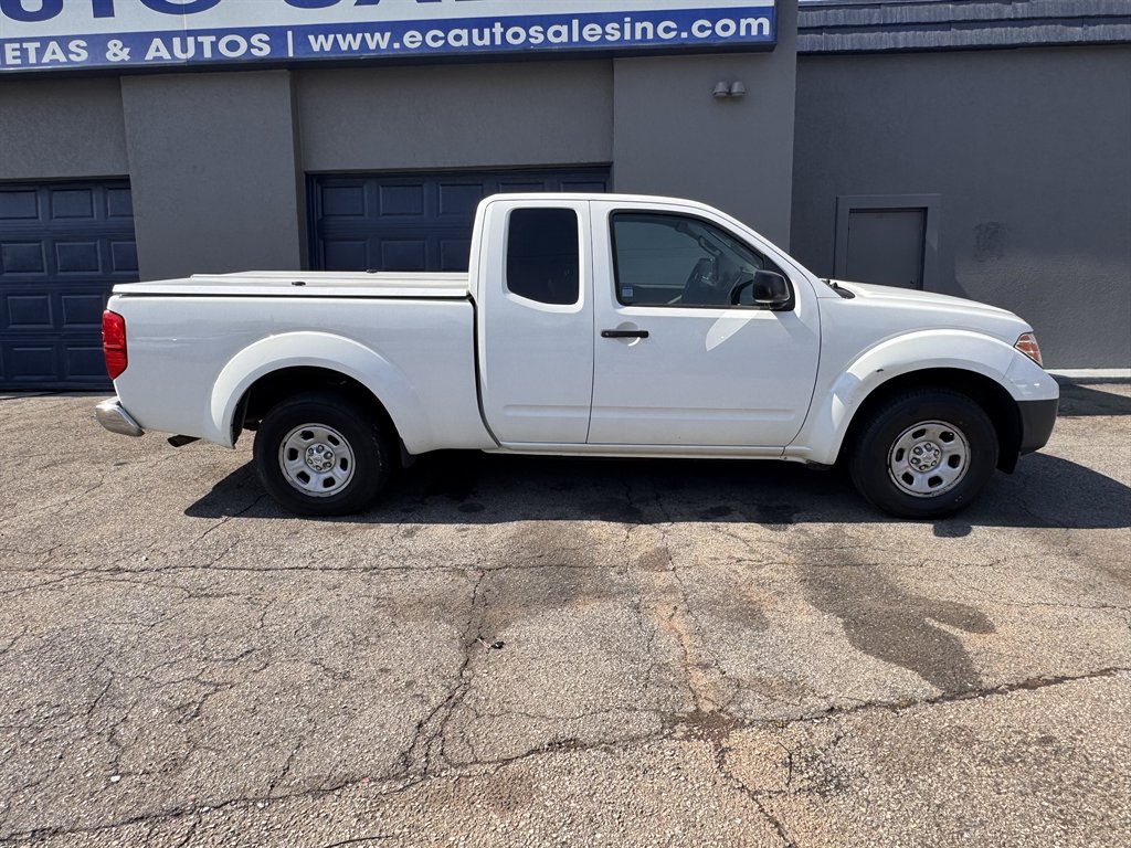 2015 Nissan Frontier - $9,800