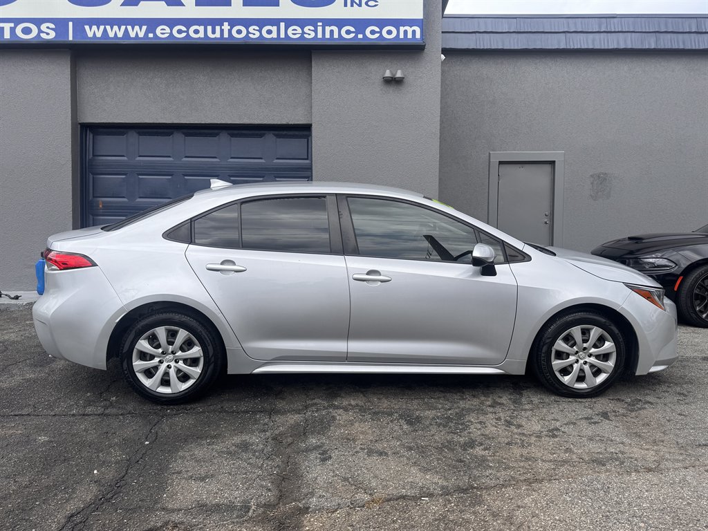 2022 Toyota Corolla - $14,900