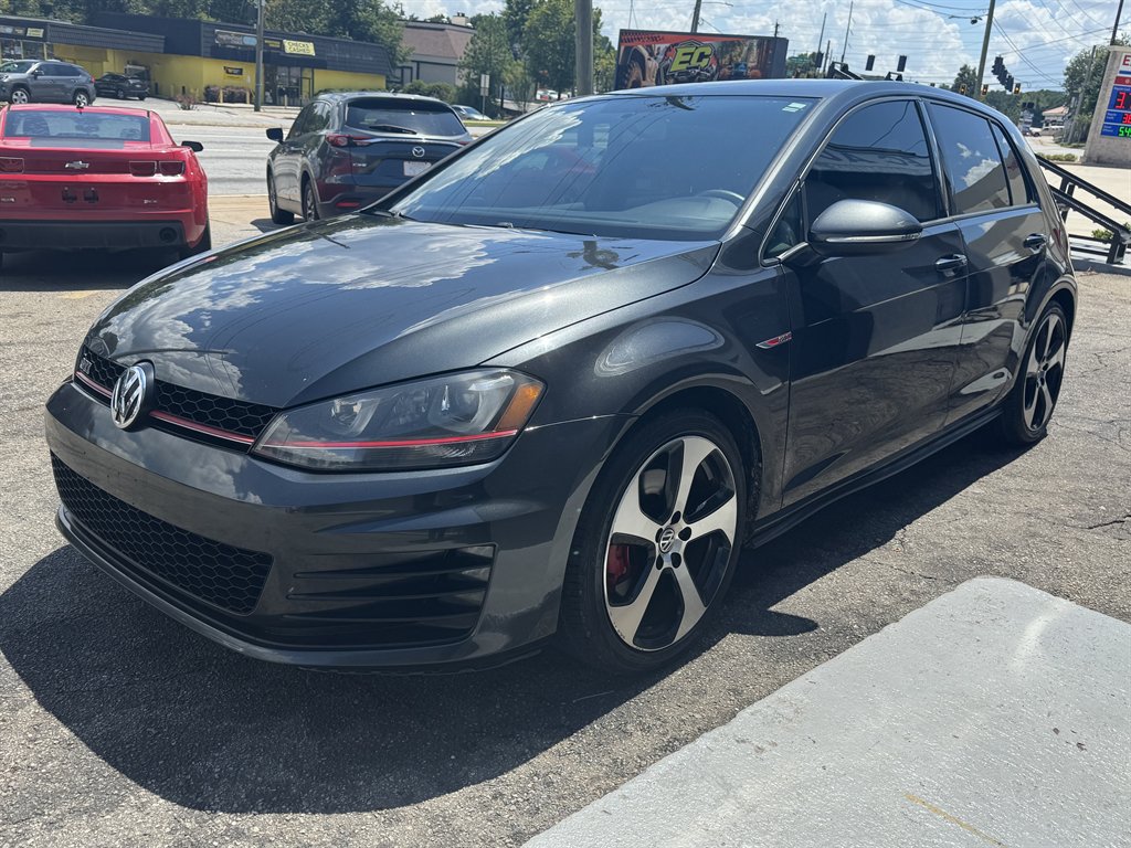 2016 Volkswagen Golf - $10,900