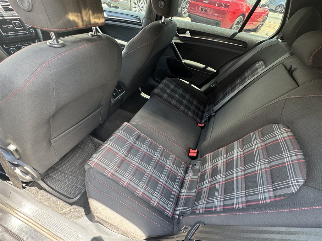 2016 Volkswagen Golf - $10,900