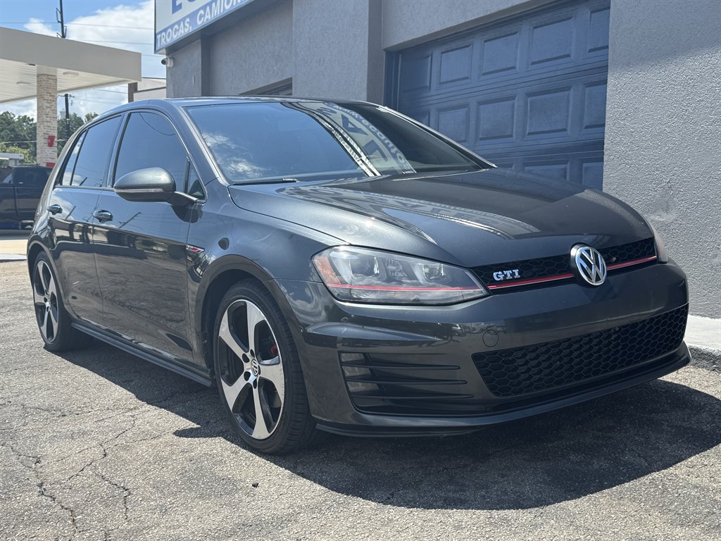 2016 Volkswagen Golf - $10,900
