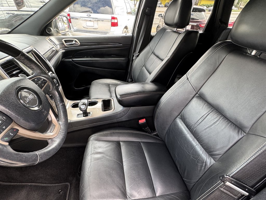2014 Jeep Cherokee - $10,900