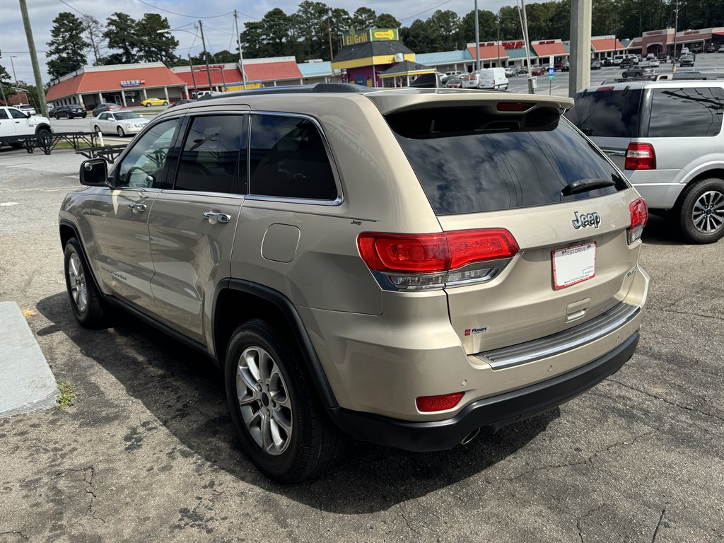 2014 Jeep Cherokee - $10,900