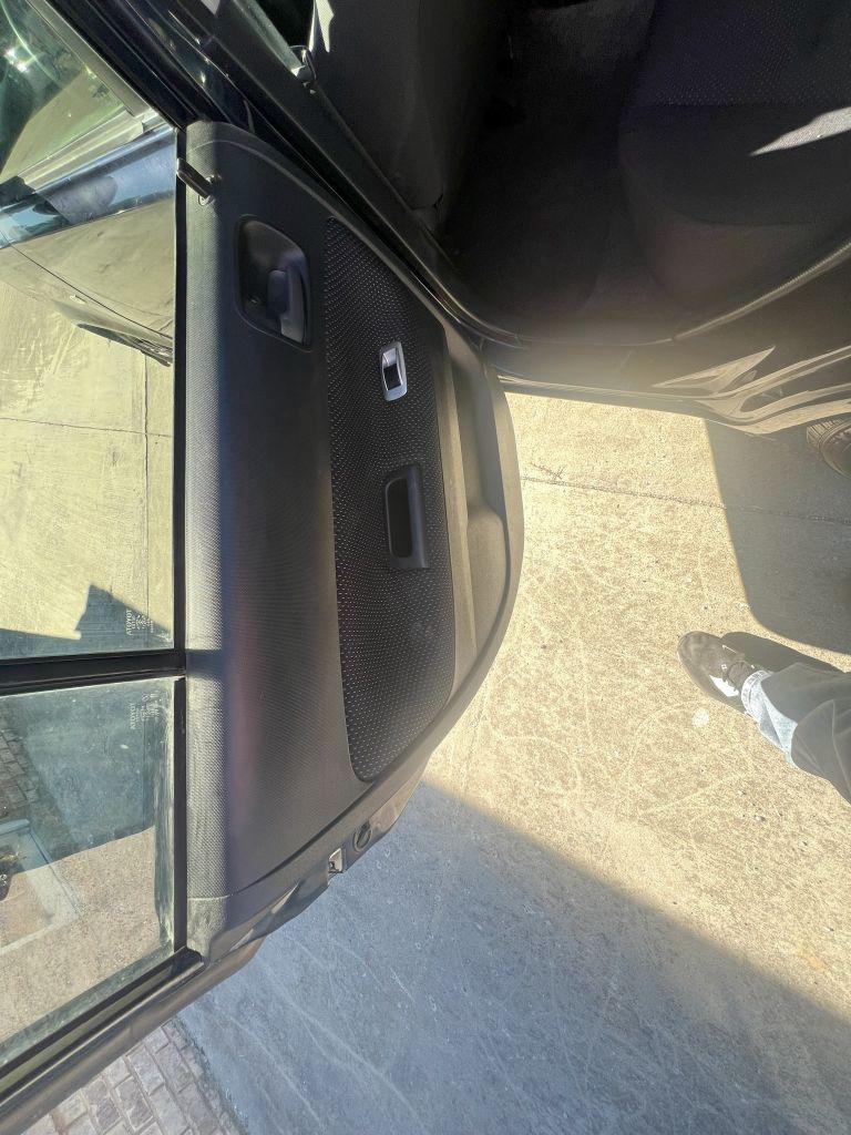 2005 Scion xB photo