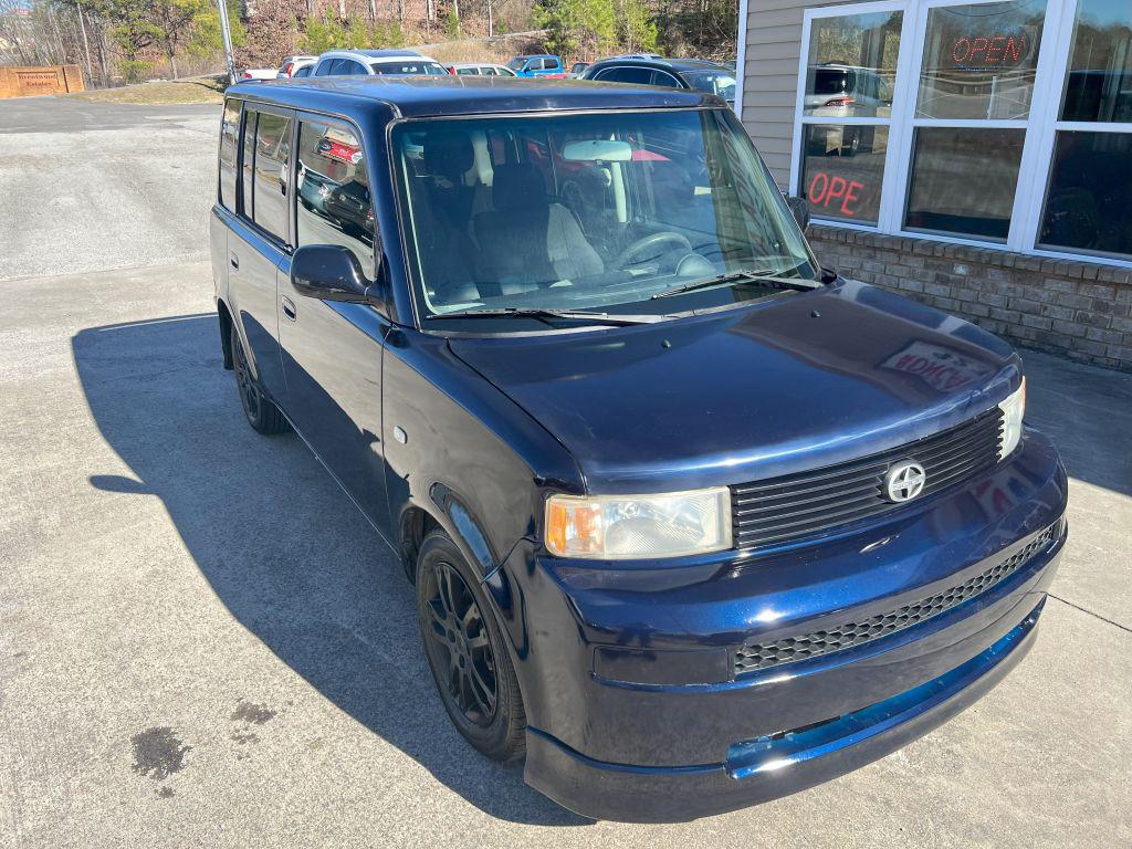 2005 Scion xB photo