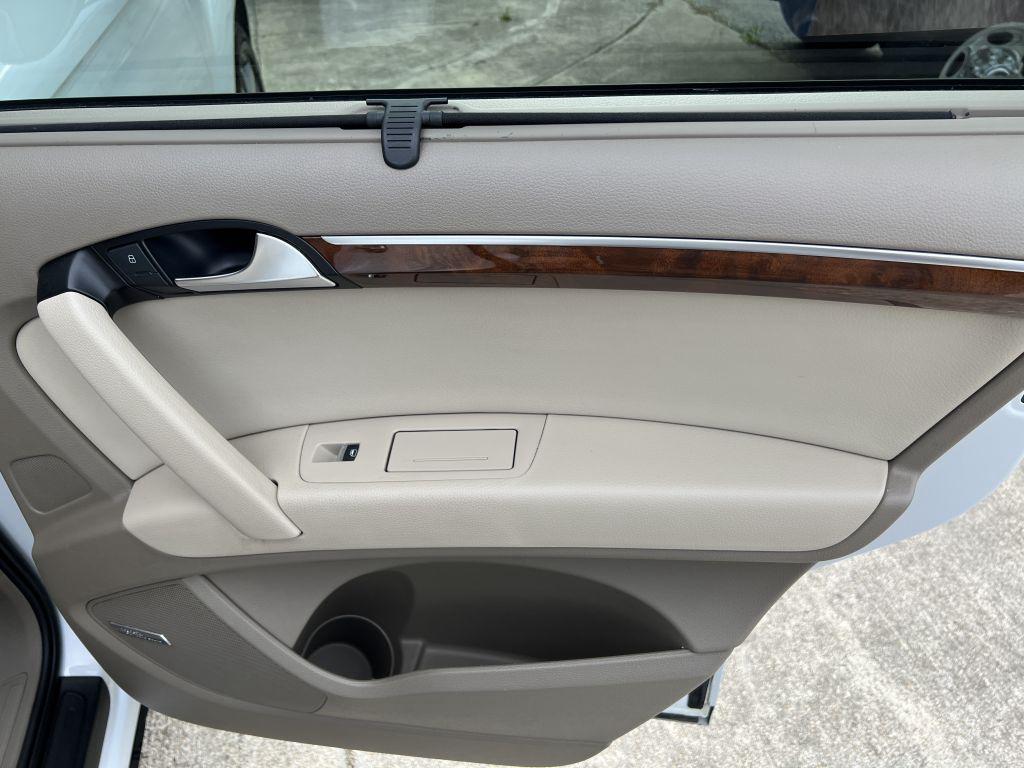 2013 Audi Q7 3.0 quattro TDI Prestige photo