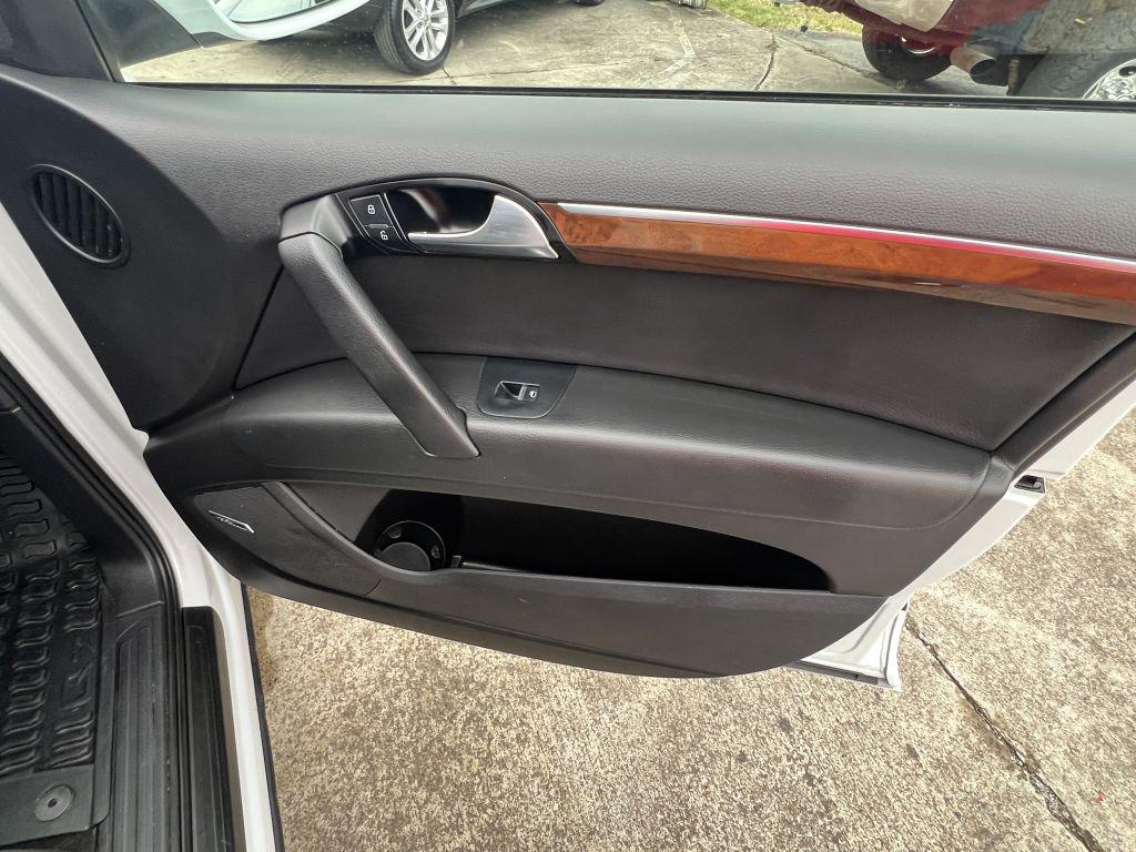 2012 Audi Q7 3.0 quattro TDI Premium Plus photo