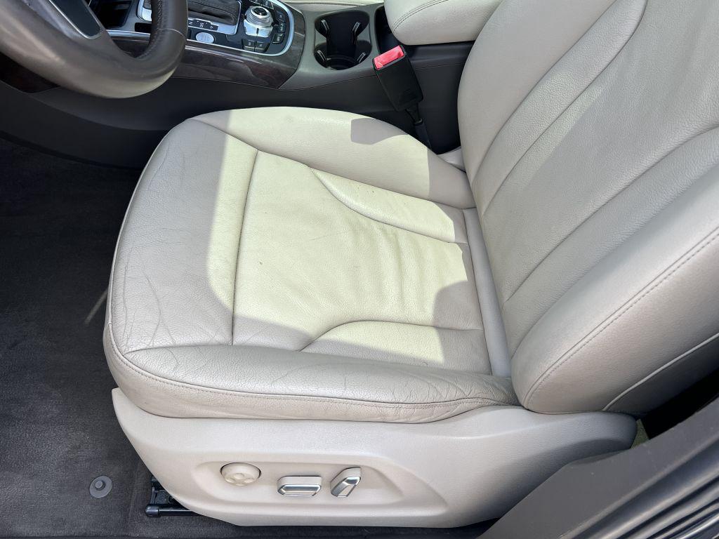 2014 Audi Q5 - $9,500