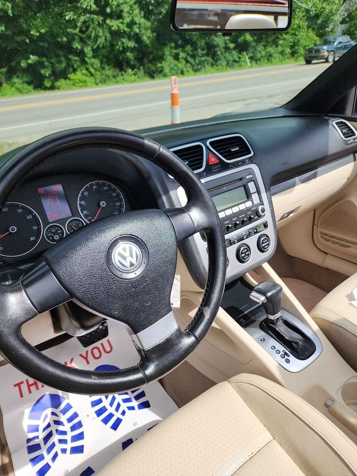 2007 Volkswagen Eos - $7,500