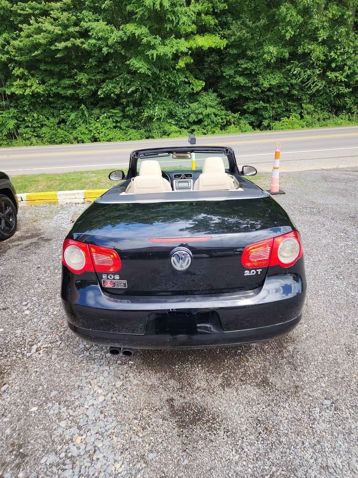 2007 Volkswagen Eos - $7,500