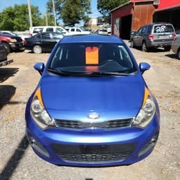 2013 Kia Rio - $6,500