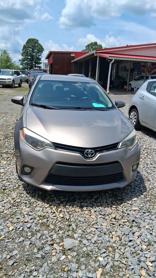 2014 Toyota Corolla - $8,500