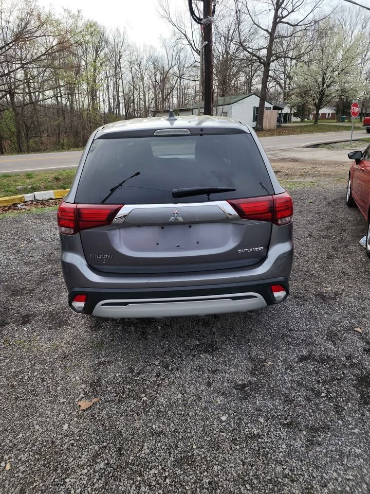 2019 Mitsubishi Outlander - $8,500