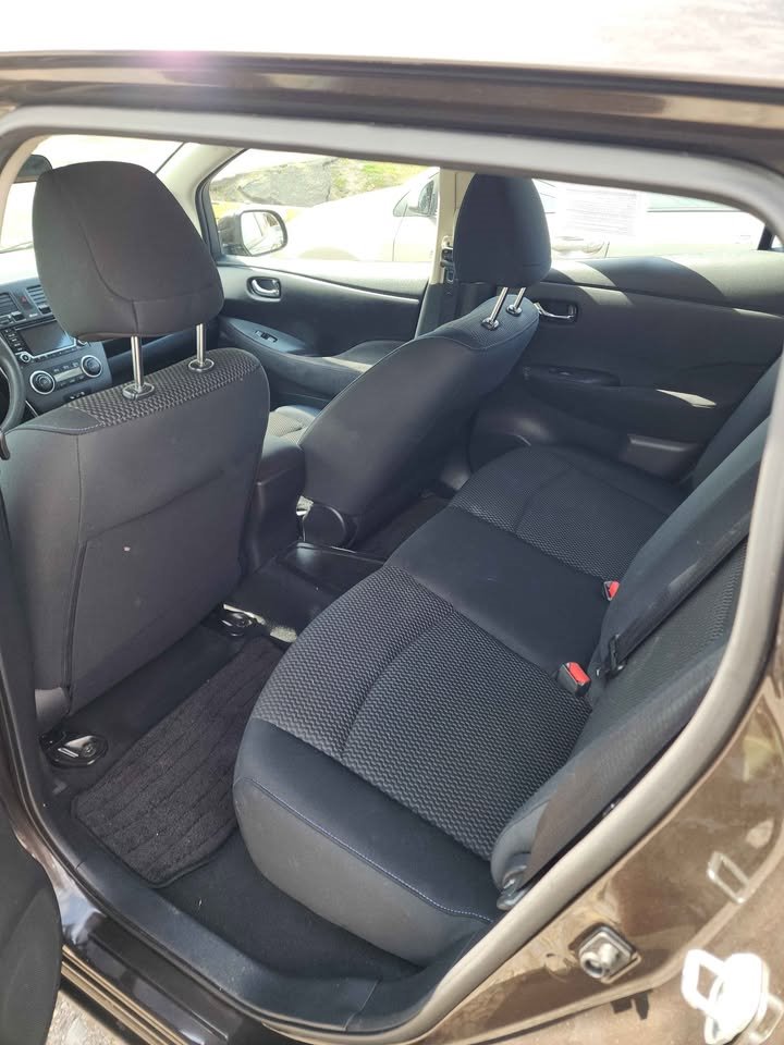 2016 Nissan LEAF - $6,900