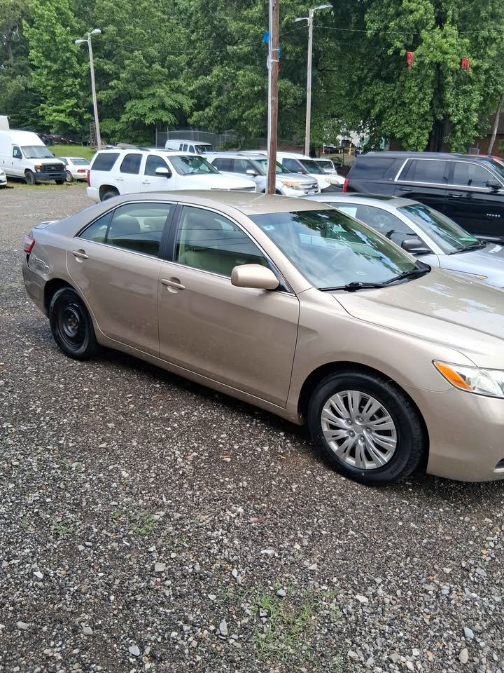 2009 Toyota Camry - $5,900