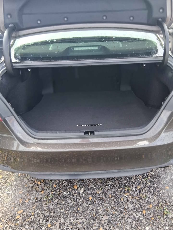 2018 Toyota Camry - $13,500