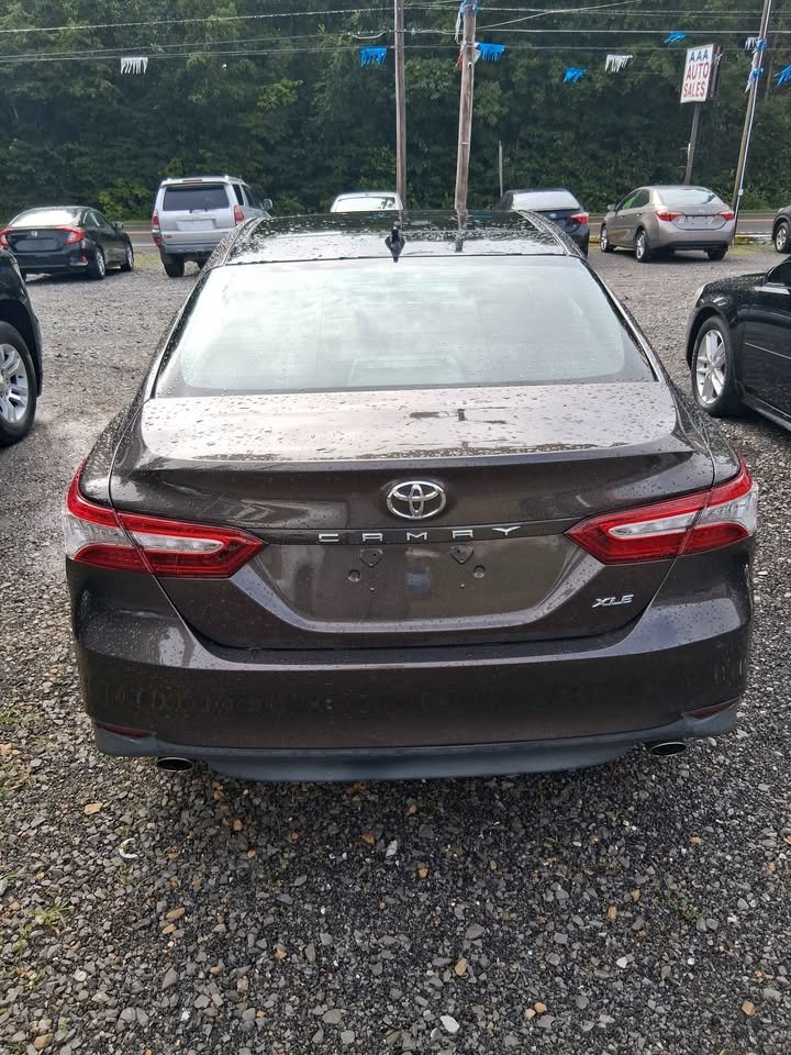 2018 Toyota Camry - $13,500