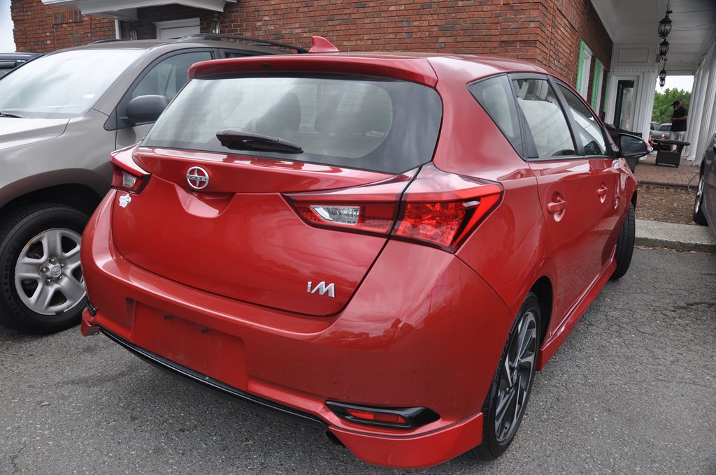 2016 Toyota Scion Im