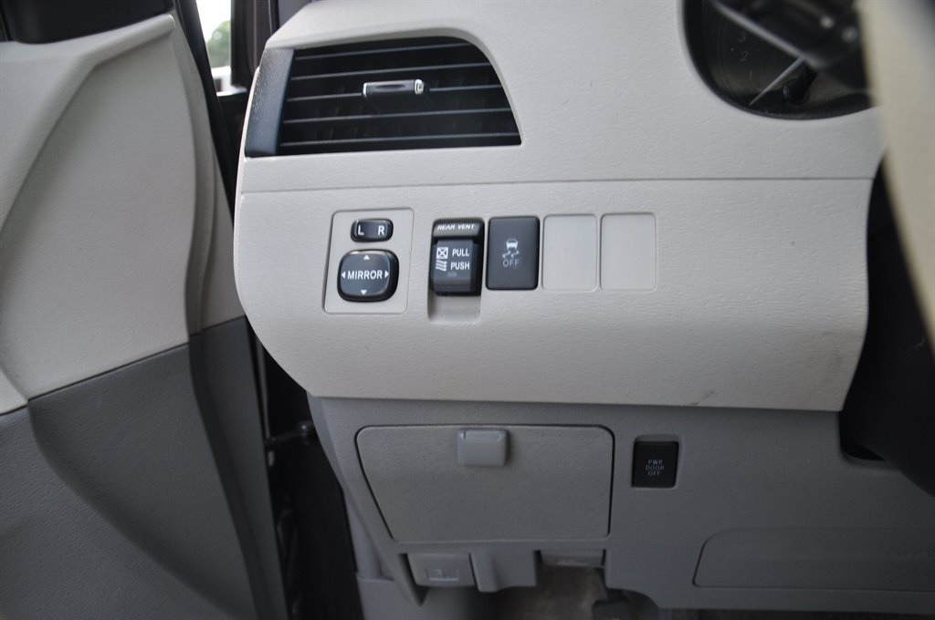 2011 Toyota Sienna