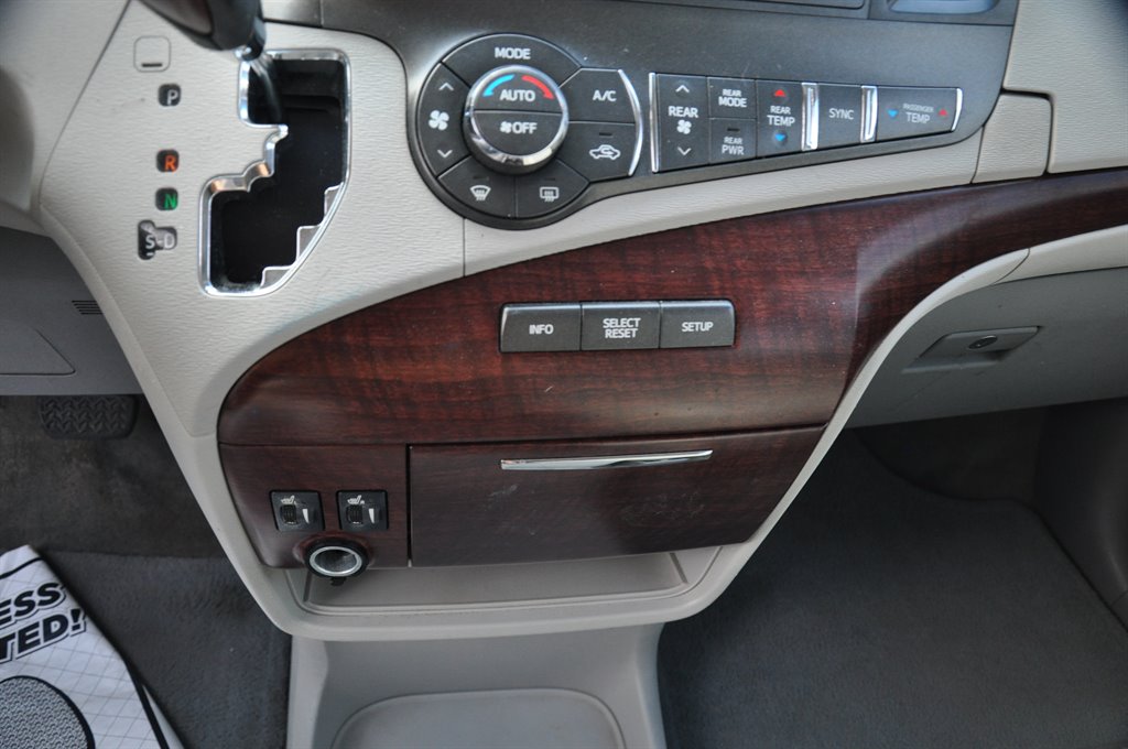 2011 Toyota Sienna