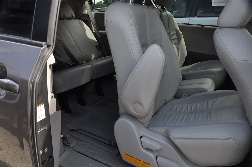 2011 Toyota Sienna