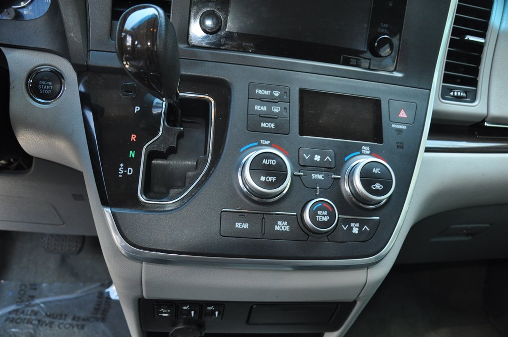 2017 Toyota Sienna