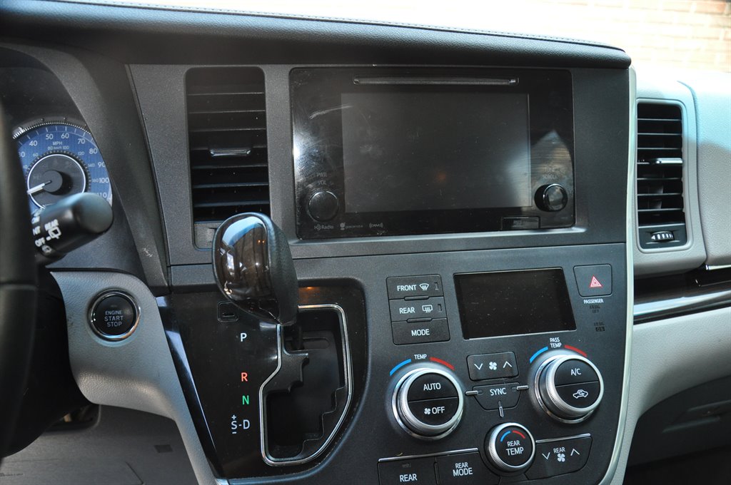 2017 Toyota Sienna