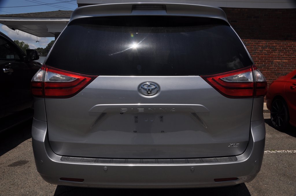 2017 Toyota Sienna