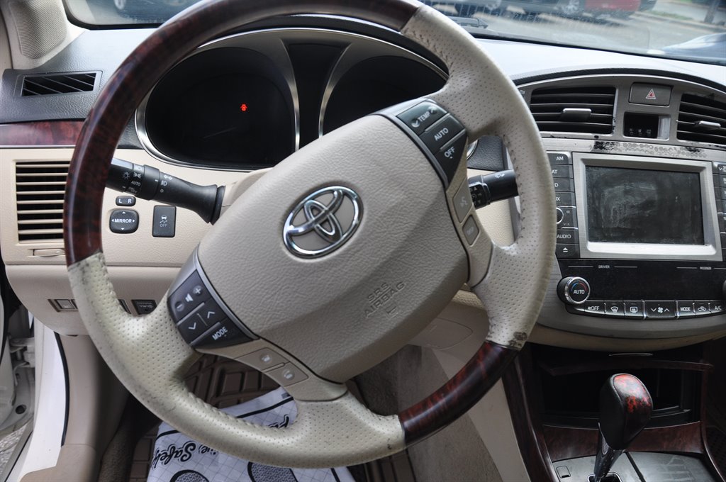 2011 Toyota Avalon