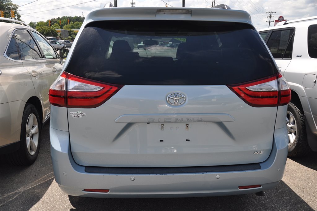 2015 Toyota Sienna