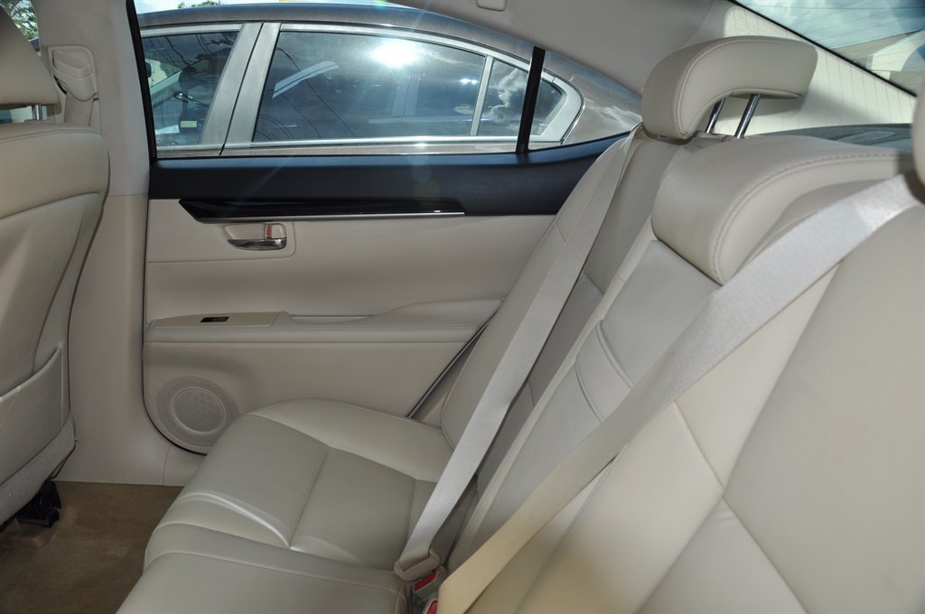 2014 Lexus ES