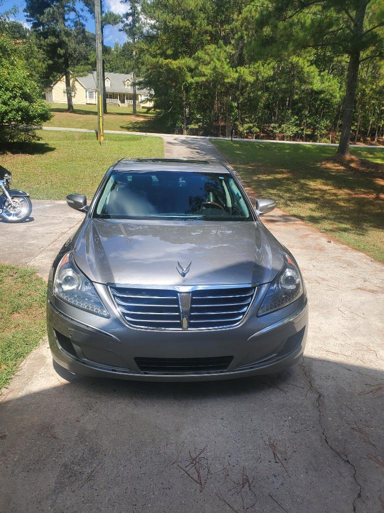 2011 Hyundai Equus - $8,999