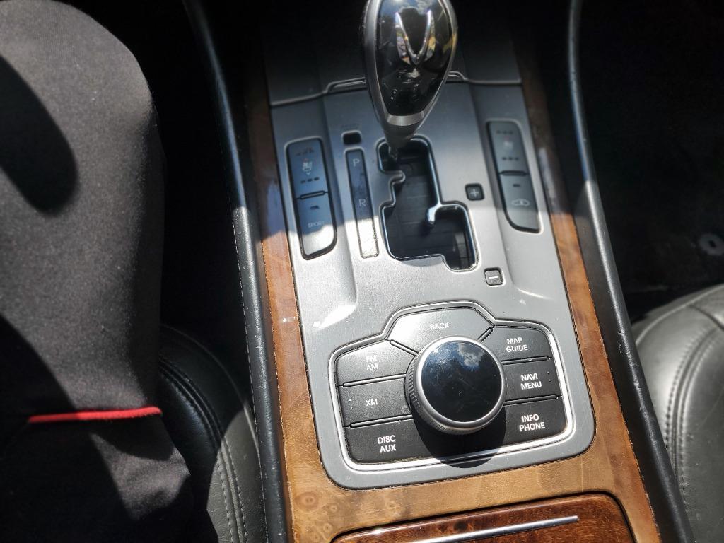 2011 Hyundai Equus - $8,999
