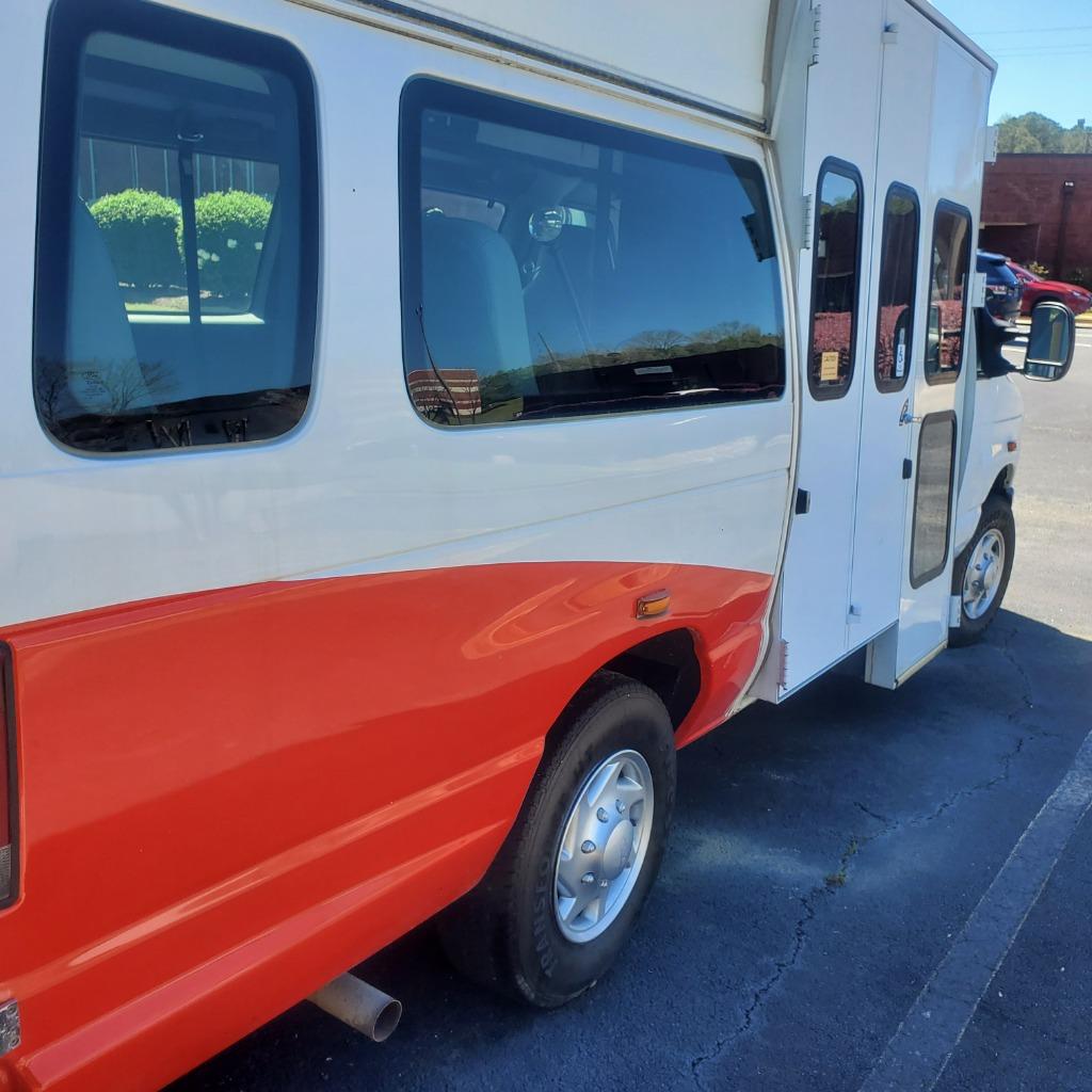 2014 Ford E-350 - $13,500