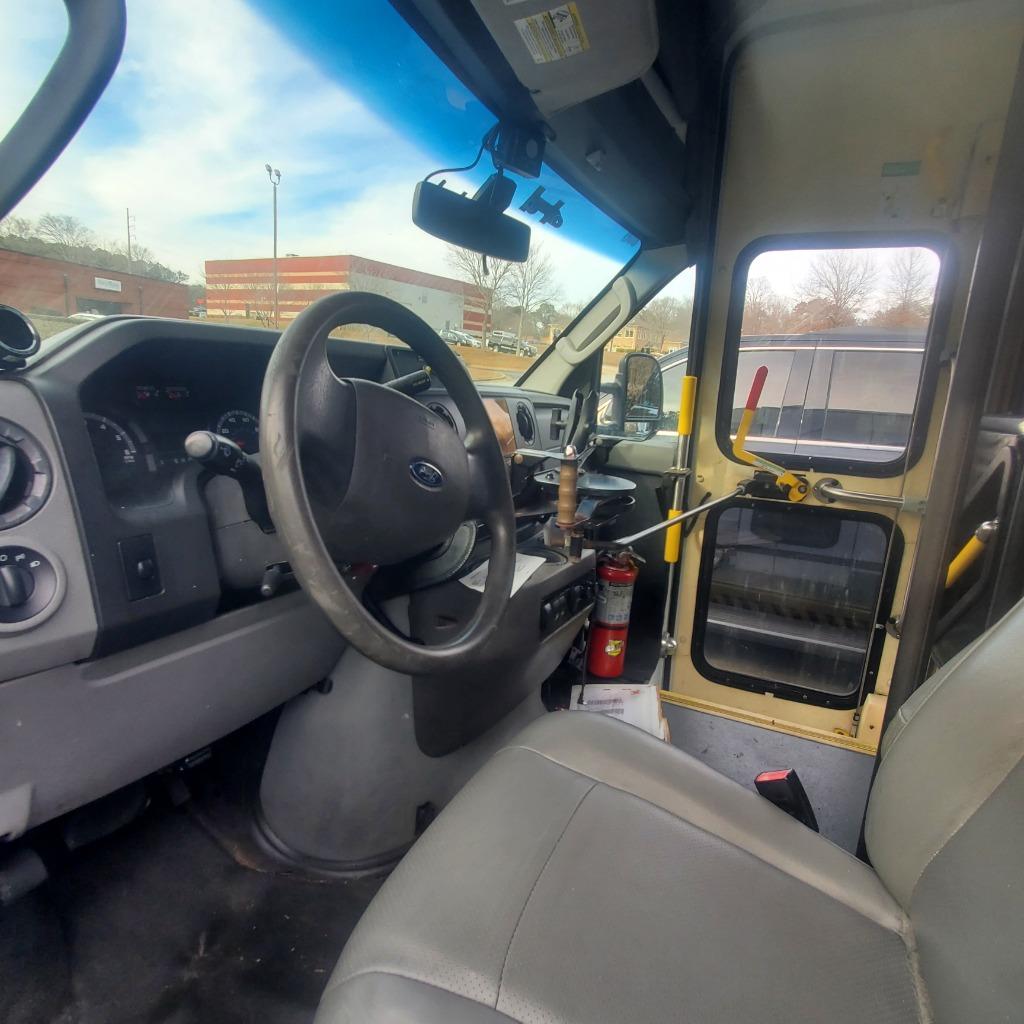 2014 Ford E-350 - $13,500