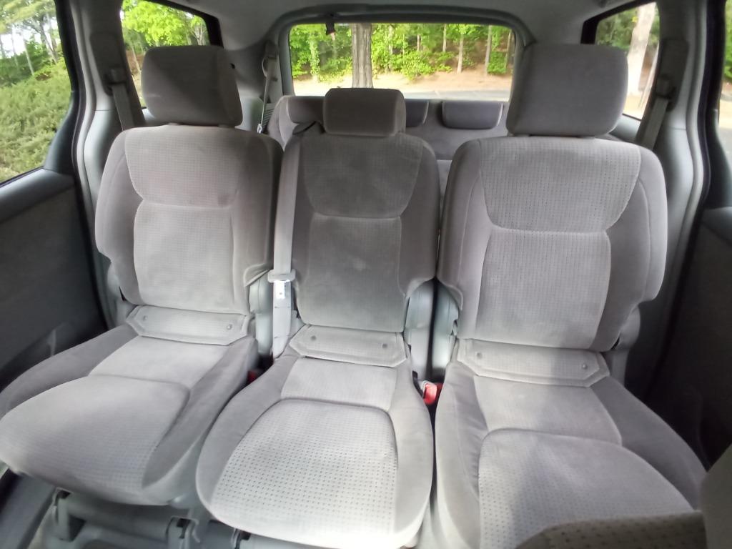 2008 Toyota Sienna CE 8-Passenger photo