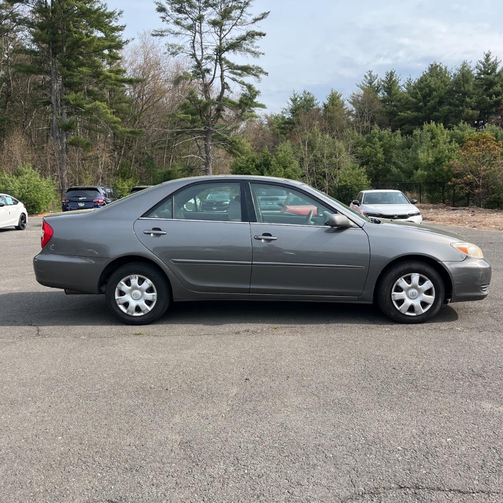 2003 Toyota Camry LE photo