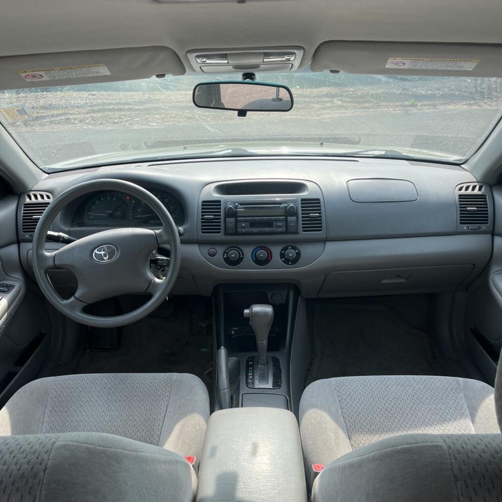 2003 Toyota Camry LE photo