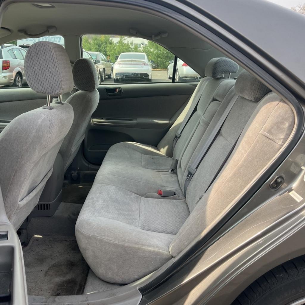 2003 Toyota Camry LE photo