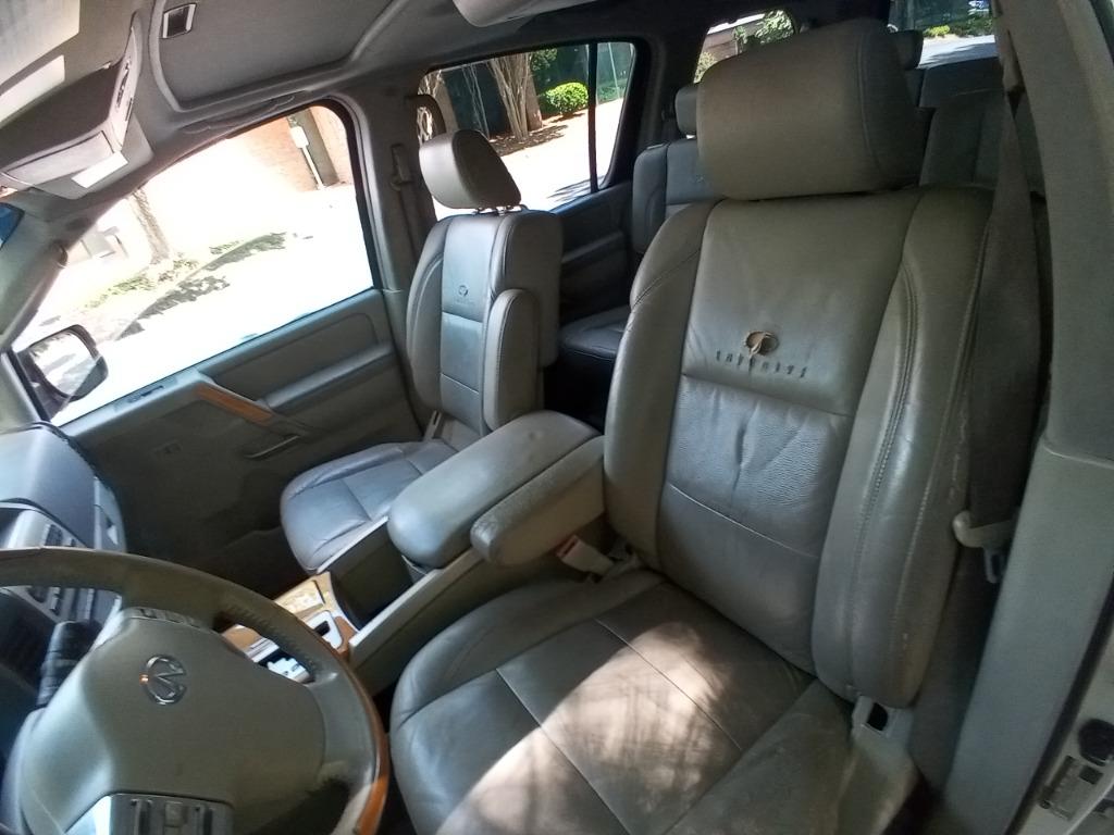 2007 Infiniti QX56 photo