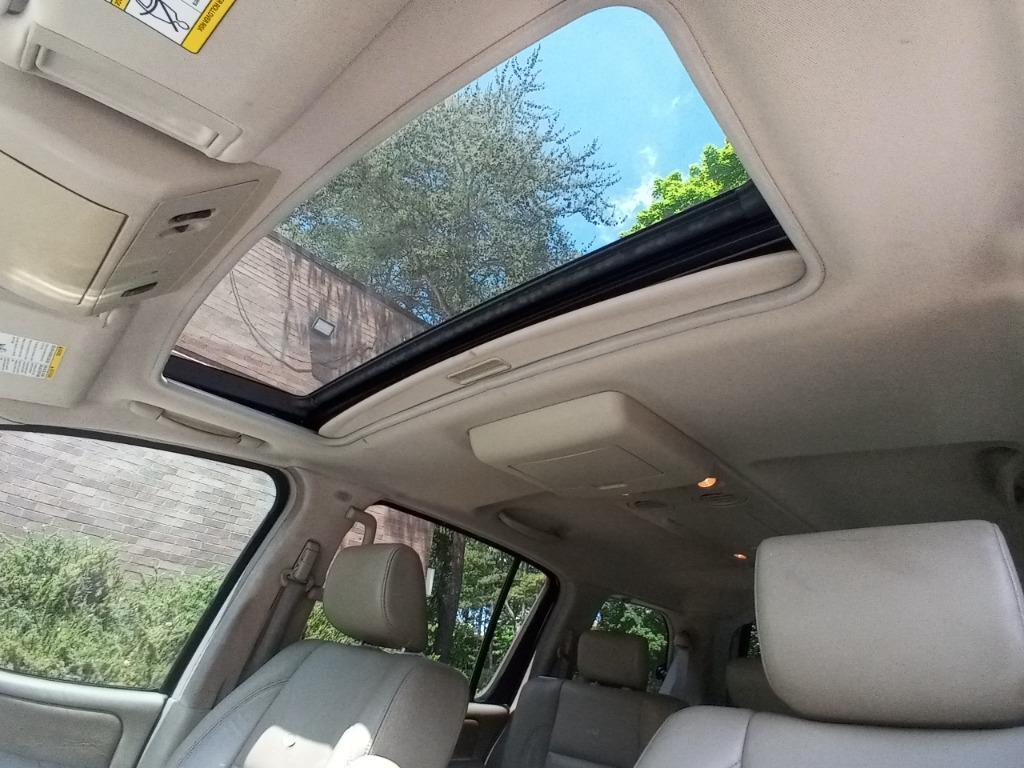 2007 Infiniti QX56 photo