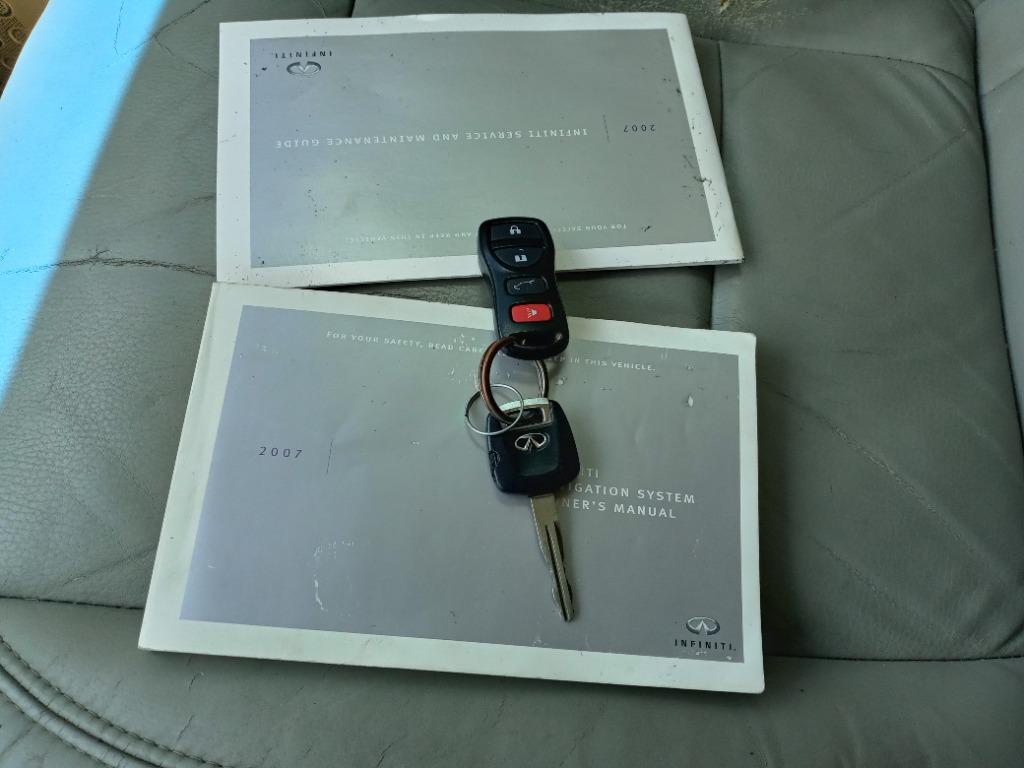 2007 Infiniti QX56 photo