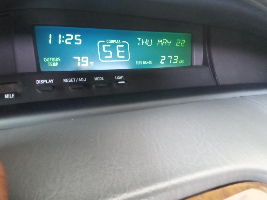 2003 Toyota Avalon XL photo
